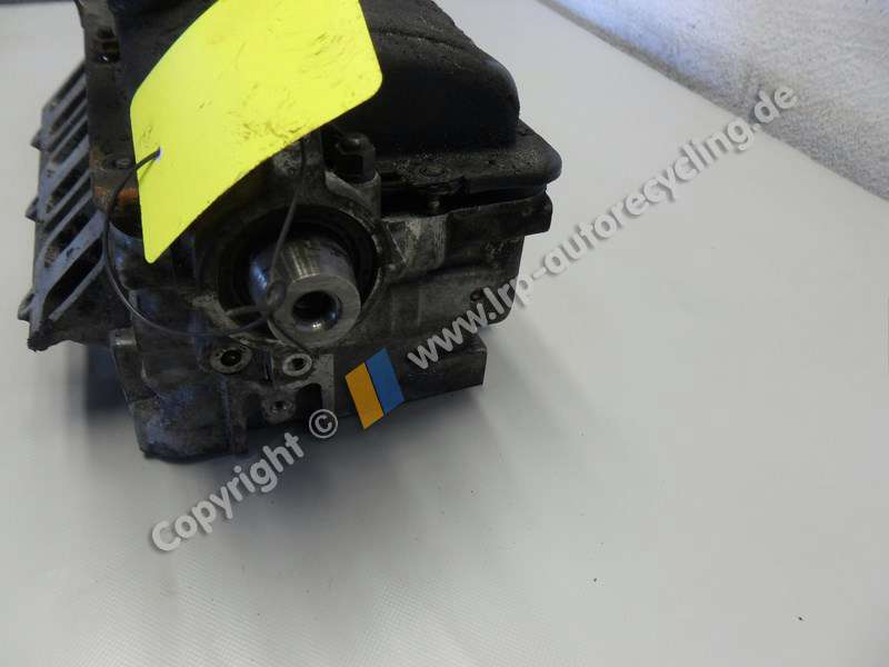 VW Passat 3BG Variant original Zylinderkopf links BDG 2.5 120kw BJ2004